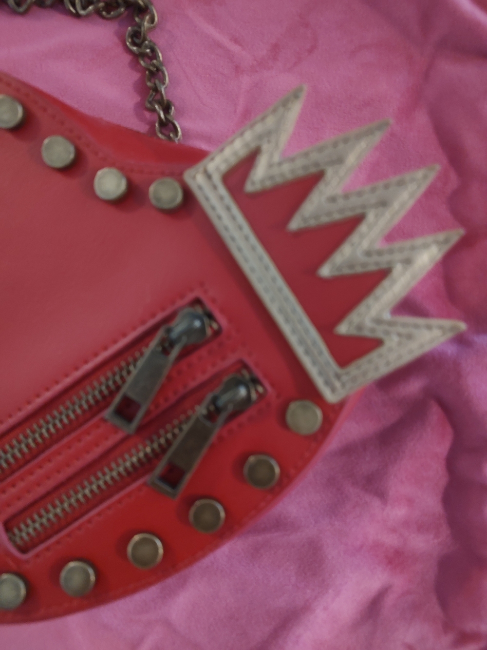 Red Heart Shaped Crossbody with Crown and Studs 👑 - Picture 2 of 8